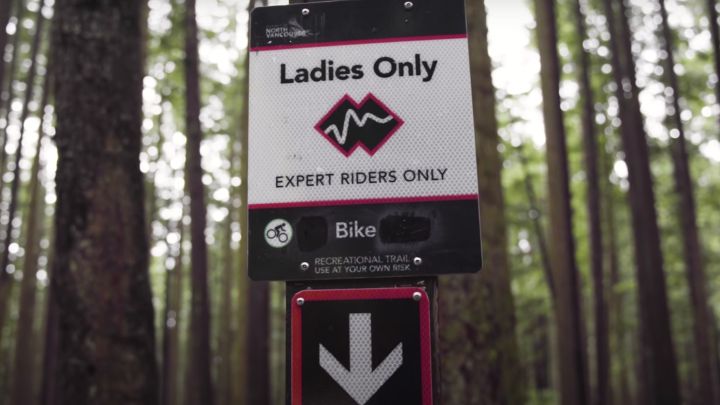 Tres chicas se enfrentan al abominable sendero Ladies Only