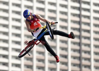Le roban la bici a Edy Álvarez en la Villa Olímpica