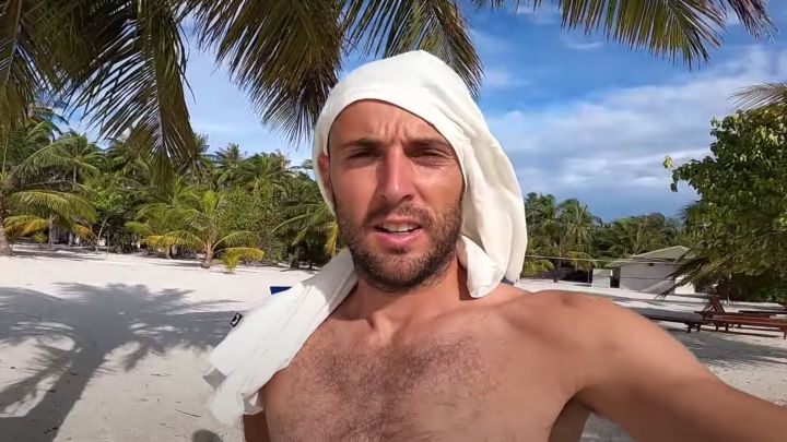 Borja Agote, retenido en Maldivas por Covid: "Esto tiene pinta de ser una mafia terrible"
