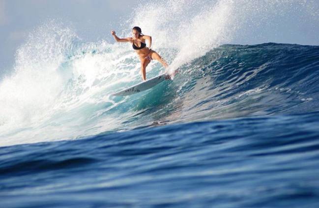 Yolanda Rodríguez surf