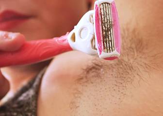 La primera cuchilla de afeitar que muestra pelo de verdad