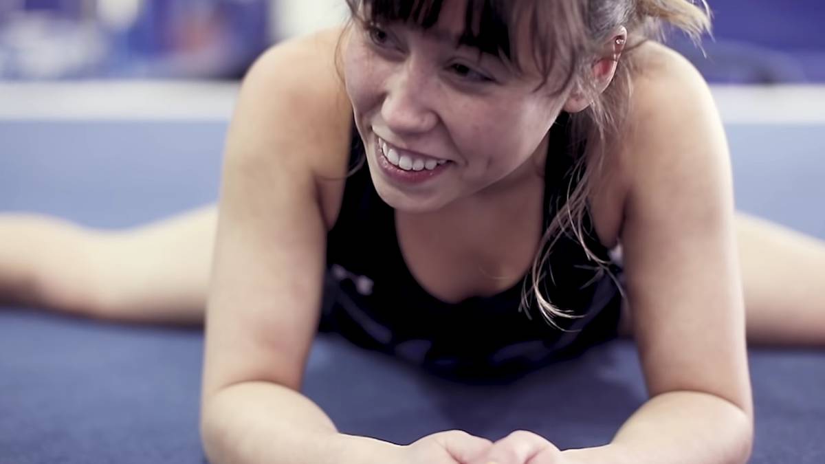 Katelyn Ohashi, simone biles, gimnasia, psicología, depresión, lesiones