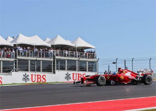 Hamilton wins in Austin; the season goes to the last race Hamilton wins in Austin; the season goes to the last race