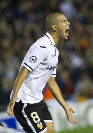Valencia march on proudly to the knock out stages Valencia march on proudly to the knock out stages