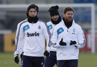 Raúl Albiol returns to full training for Real Madrid Raúl Albiol returns to full training for Real Madrid