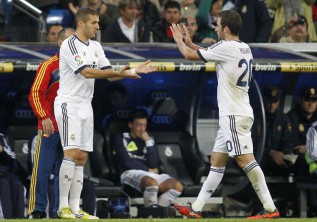 Higuaín returns, with nothing to fear from Benzema Higuaín returns, with nothing to fear from Benzema
