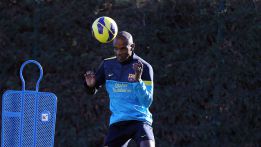 Eric Abidal given the all clear from doctors to play for Barca Eric Abidal given the all clear from doctors to play for Barca