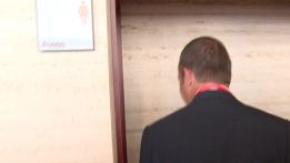 Sandro Rosell flees the press by running into the ladies Sandro Rosell flees the press by running into the ladies