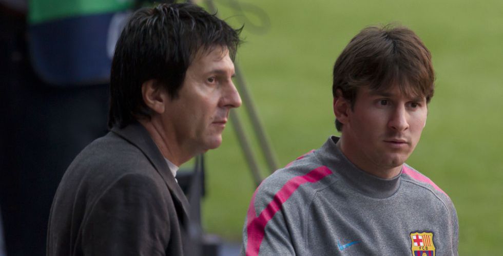 Leo Messi is fed up with president Sandro Rosell