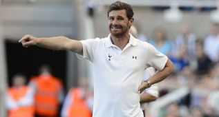 Villas-Boas and Luis Enrique in frame to take over at Barça