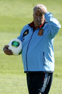 Del Bosque: Iker harmed by bid to ease Madrid-Barça tensions Del Bosque: Iker harmed by bid to ease Madrid-Barça tensions