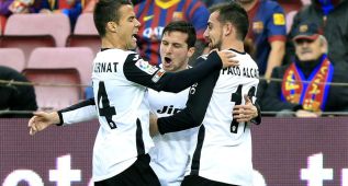 Barça left exposed by Valencia