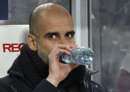 Pep: "As long as I'm Bayern coach, Javi Martínez stays here" Pep: "As long as I'm Bayern coach, Javi Martínez stays here"