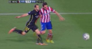 Atlético Madrid and Barcelona both claim penalties