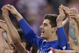 Atlético have to pay to play Courtois if they draw Chelsea Atlético have to pay to play Courtois if they draw Chelsea