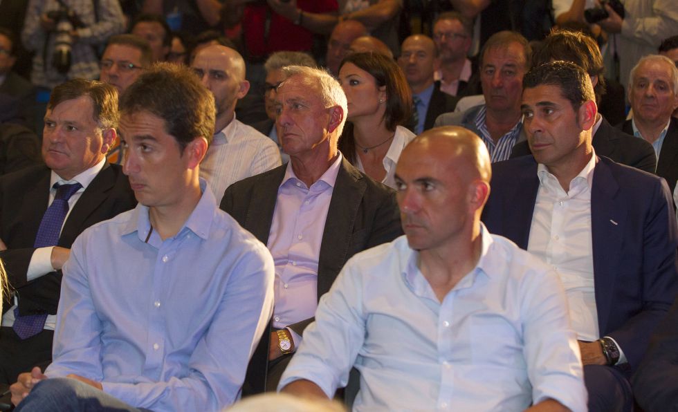 Cruyff: “Puyol could easily have played in the Dream Team”