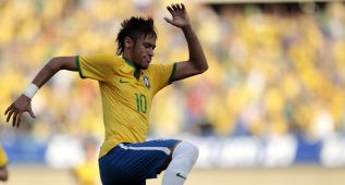Neymar shines as Brazil rout Panama