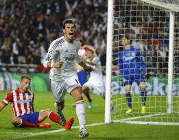 Bale: "I'm aiming for the Ballon d'Or and to win it all with Madrid" Bale: "I'm aiming for the Ballon d'Or and to win it all with Madrid"