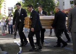 Madrid fans bid farewell to Di Stéfano at the Bernabéu Madrid fans bid farewell to Di Stéfano at the Bernabéu