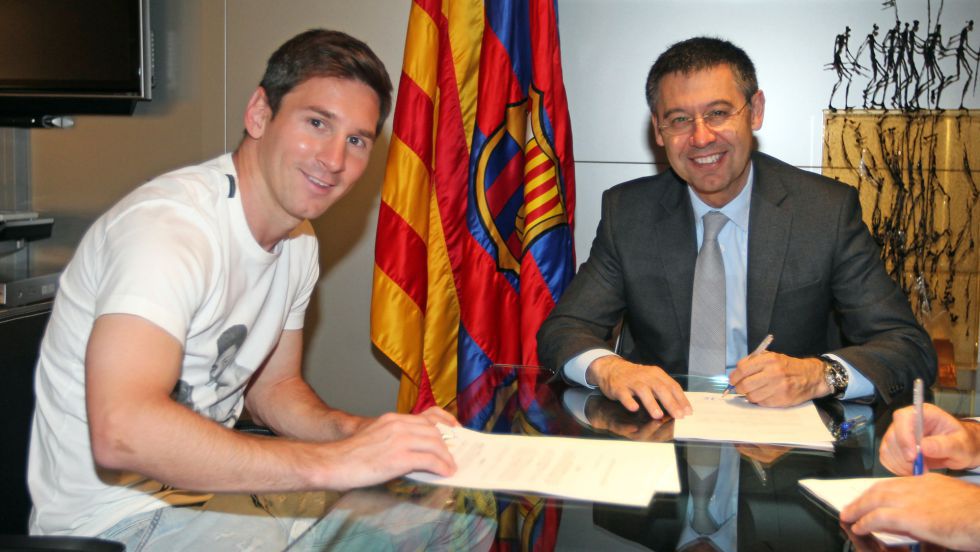 Bartomeu: "Leo Messi is happy; his father told me so"