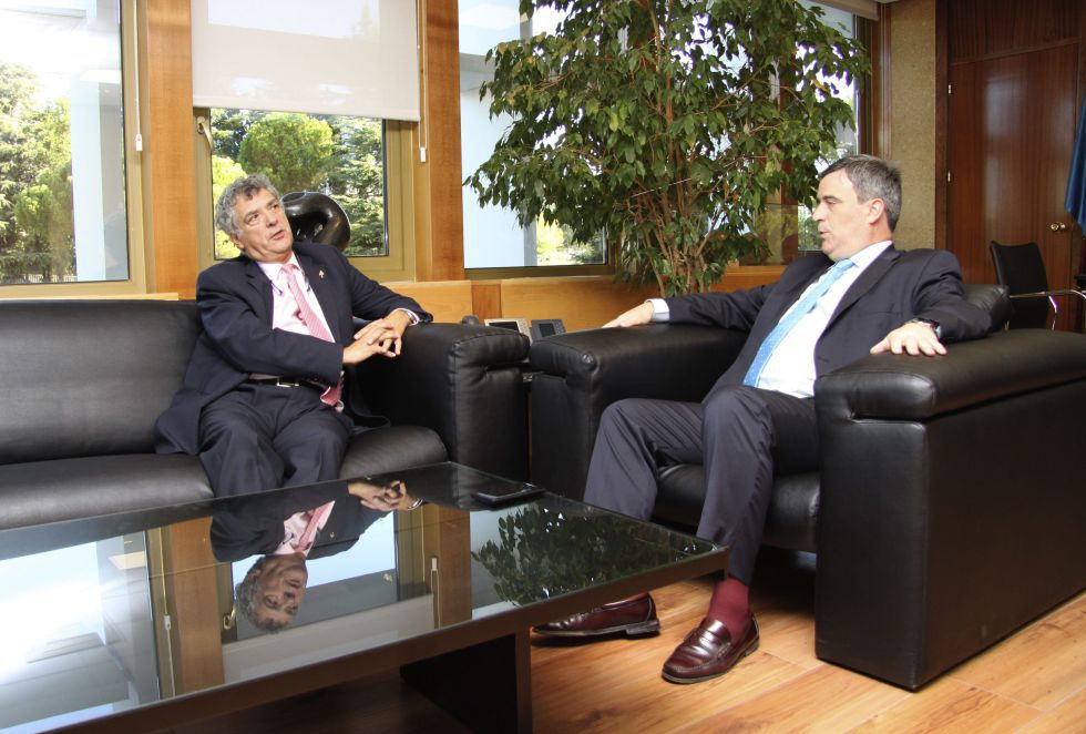 Ultras crisis meeting put back so FEF chief can watch Madrid
