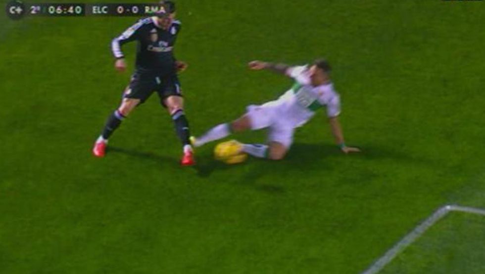 Madrid ask for red after Aaron horror challenge on Bale