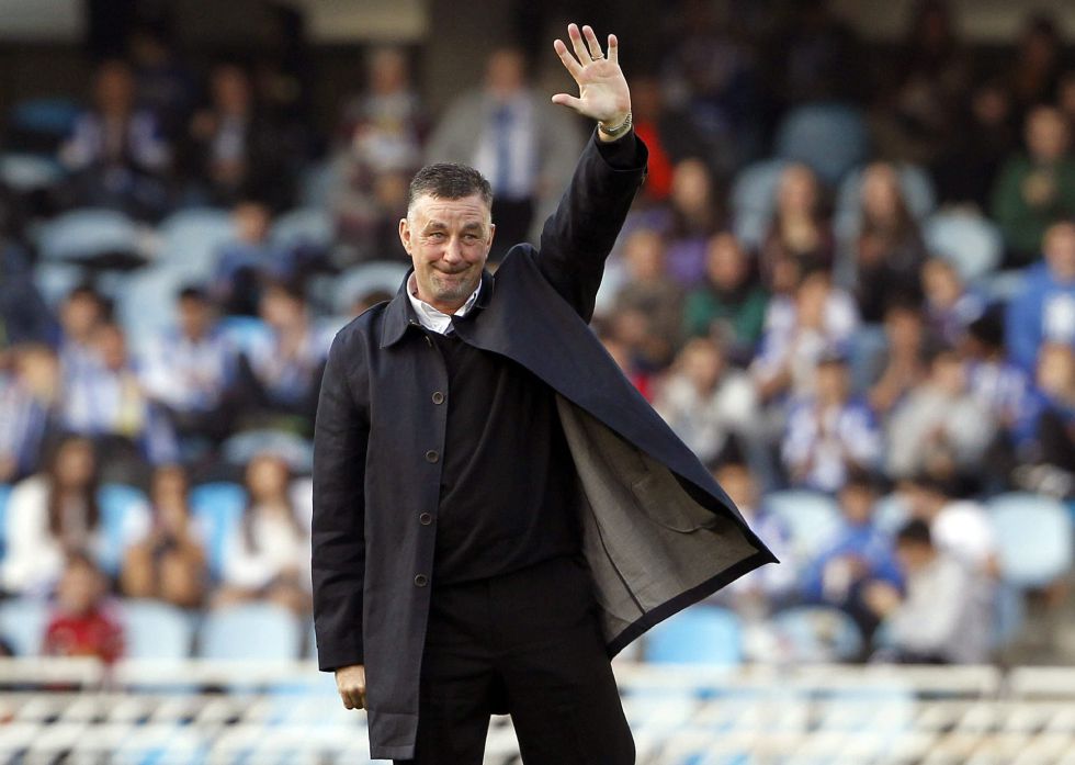 Real Sociedad roll out the red carpet for John Aldridge