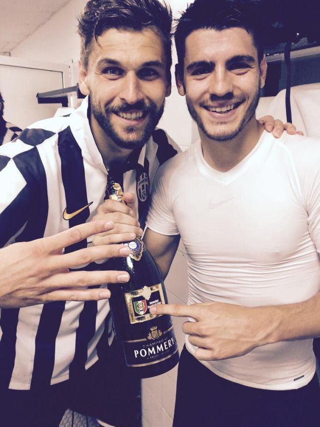Morata and Llorente toast Serie A title