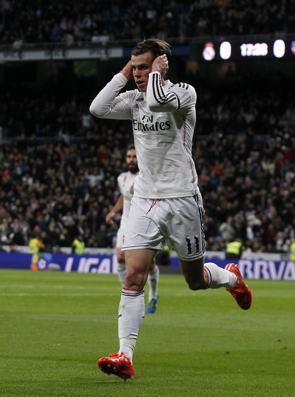 Bale's agent asks Real Madrid if they want to sell Welshman