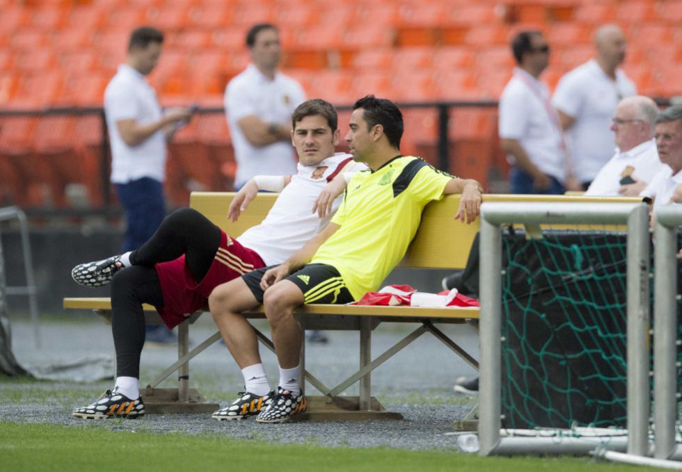 Xavi: “It’s unfair what’s happening to Iker”