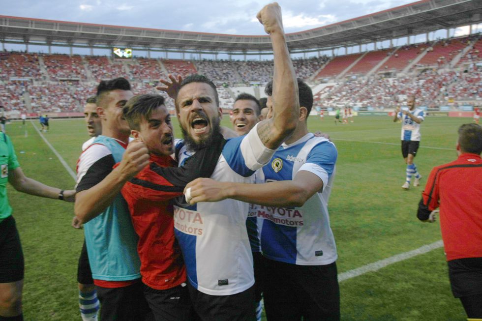 Guadalajara, Hércules and Huracán into Segunda B semis