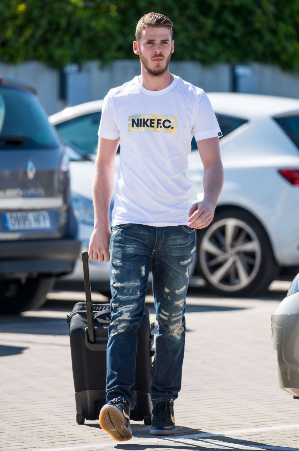 Van Gaal will not give up: De Gea only goes if Ramos arrives