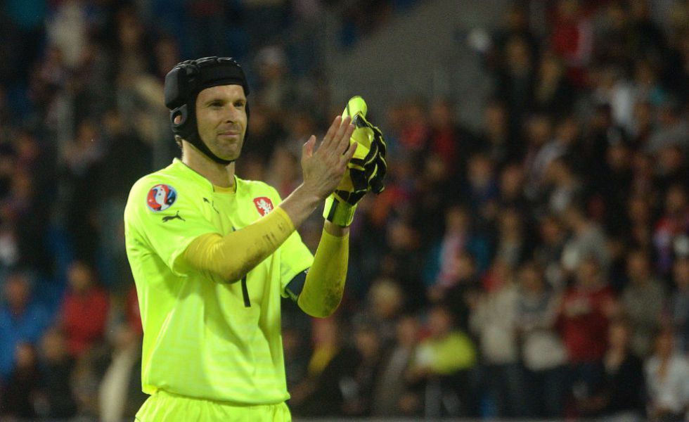 Czech Republic qualify for France 2016