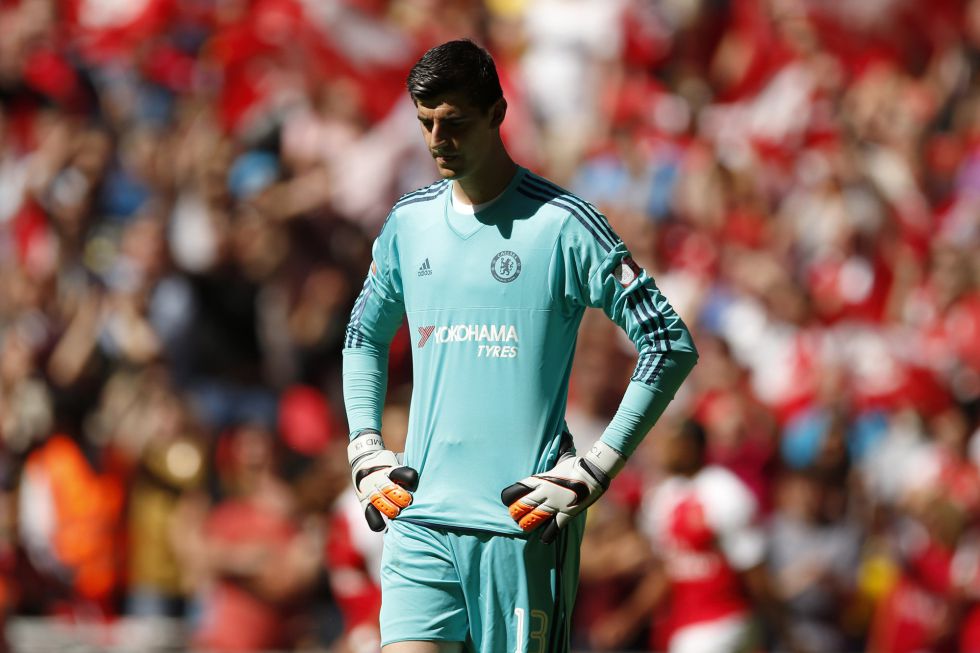 Courtois, out for four months after operation in Barcelona