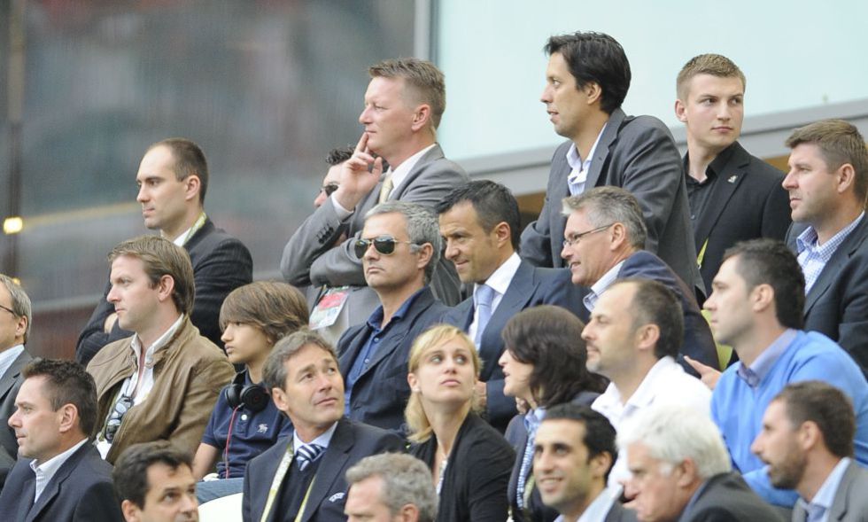 “Nobody at United has contacted Mourinho”- Jorge Mendes