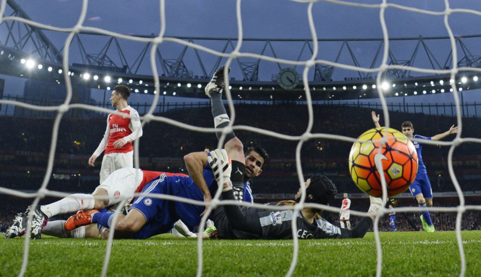 Mertesacker sees red as Costa eyes net