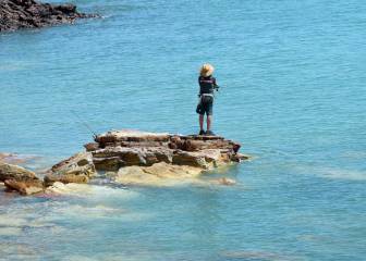 ¿Se puede practicar la caza y la pesca deportiva en la fase 1?
