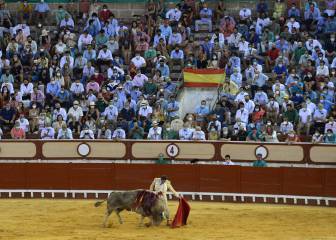 Indignación por el lleno a reventar de la plaza de toros del Puerto de Santa María
