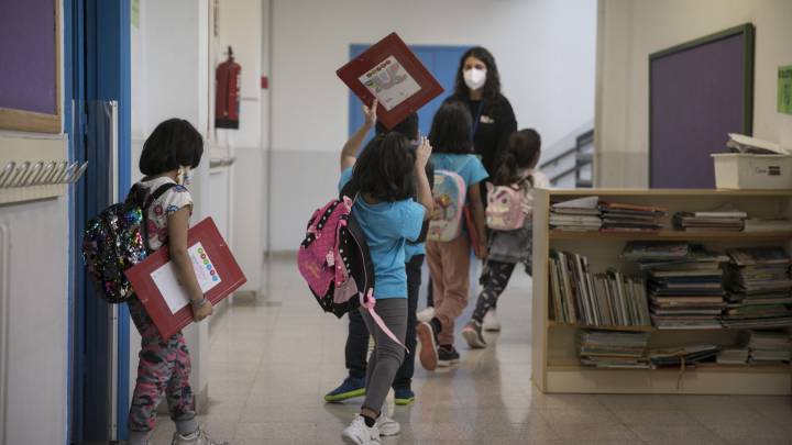 Coronavirus en colegios: ¿en qué casos no se debe llevar a los niños a clase?