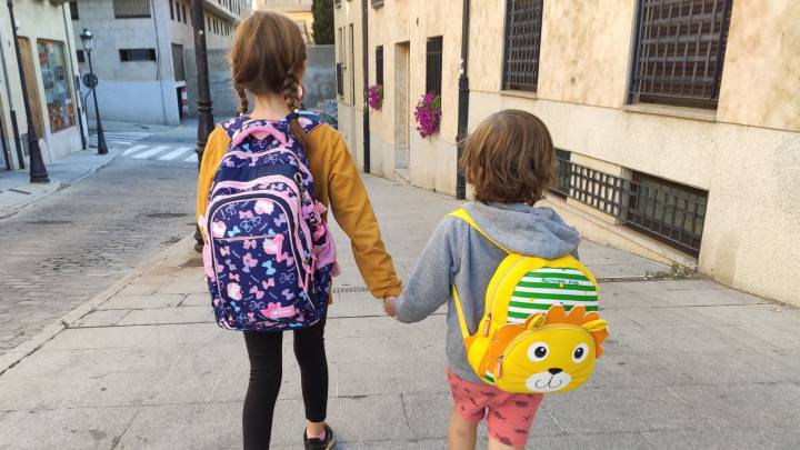 Viena desarrolla PCR con piruletas para detectar la COVID-19 en niños