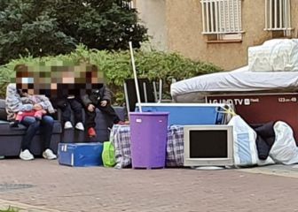 Una familia de Carabanchel es desahuciada en plena pandemia