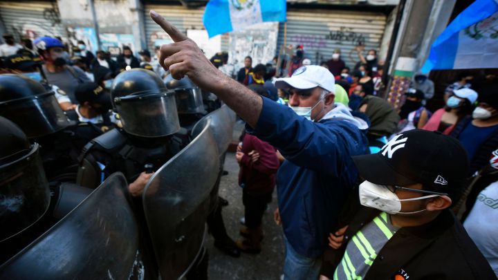 Sigue en vivo las noticias que llegan desde Guatemala, con el incendio del Congreso y las protestas de los manifestantes en las calles del país.