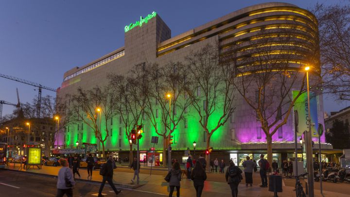 Horarios de centros comerciales en Nochevieja, 31 de diciembre: El Corte Inglés, Zara, MediaMarkt...