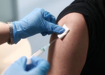 ¿Cómo puede afectar la vacuna a los pacientes con esclerosis múltiple?