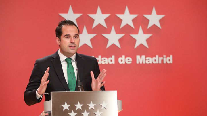 Ignacio Aguado propone dejar circular libremente a las personas vacunadas