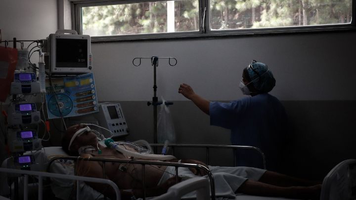 Brasil coronavirus pandemia colapso hospitales camas UCI