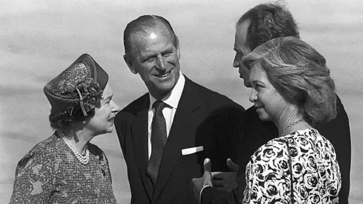 ¿Cuál era el parentesco familiar entre Felipe de Edimburgo y la Reina Sofía?