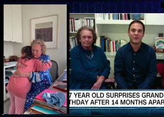 El emotivo reencuentro de una abuela y su nieta tras un año sin verse por el coronavirus