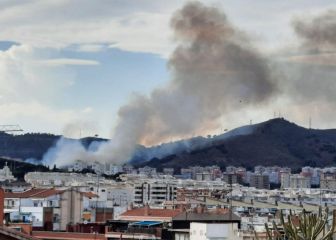 Un incendio en Barcelona amenaza al barrio de Nou Barris