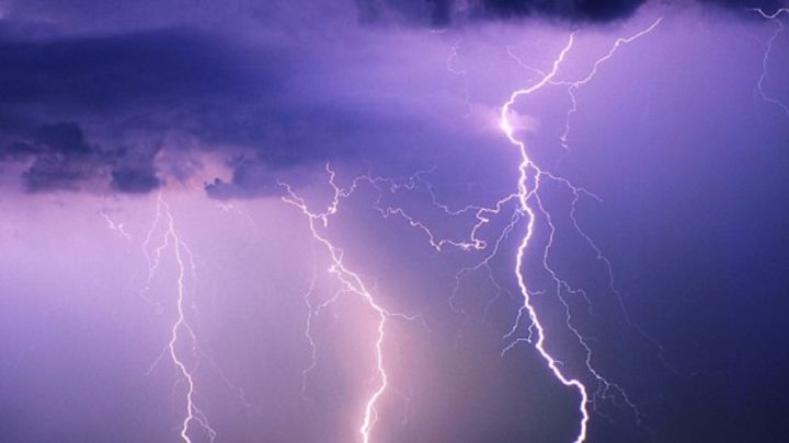Rayos, truenos y relámpagos: ¿qué son cada uno y en qué se diferencian?